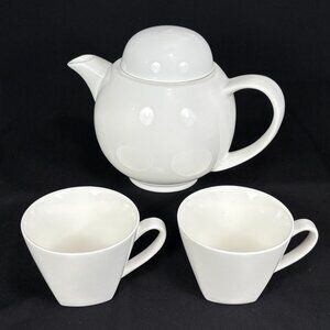 Maxwell & Williams White Basics tea pot and 2 tea cups